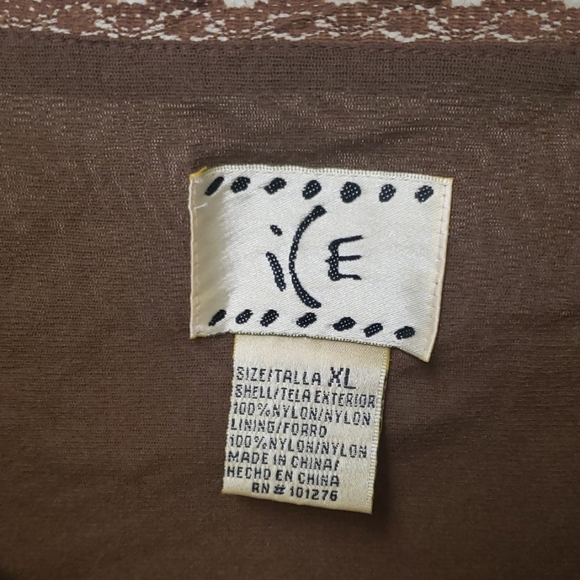 Top - Picture 2 of 4